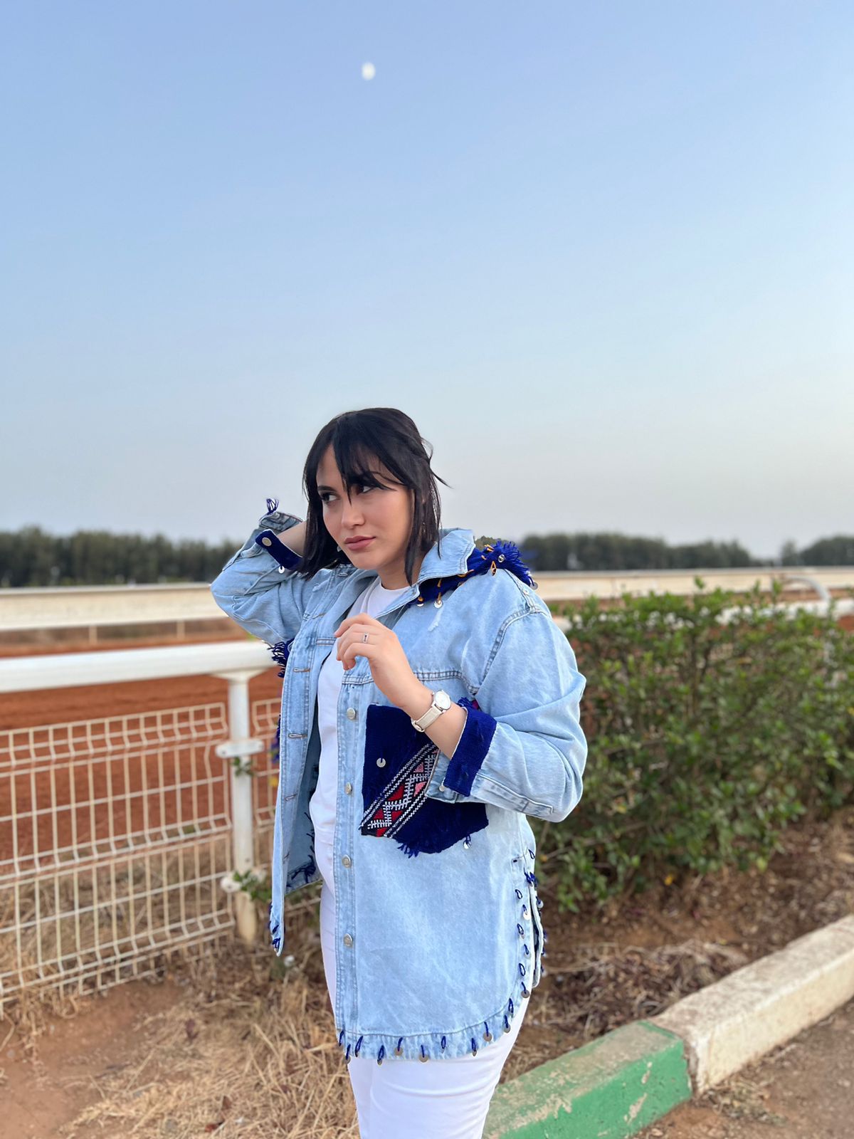 MIRA – Veste courte amazighe (mozoun + capuche)