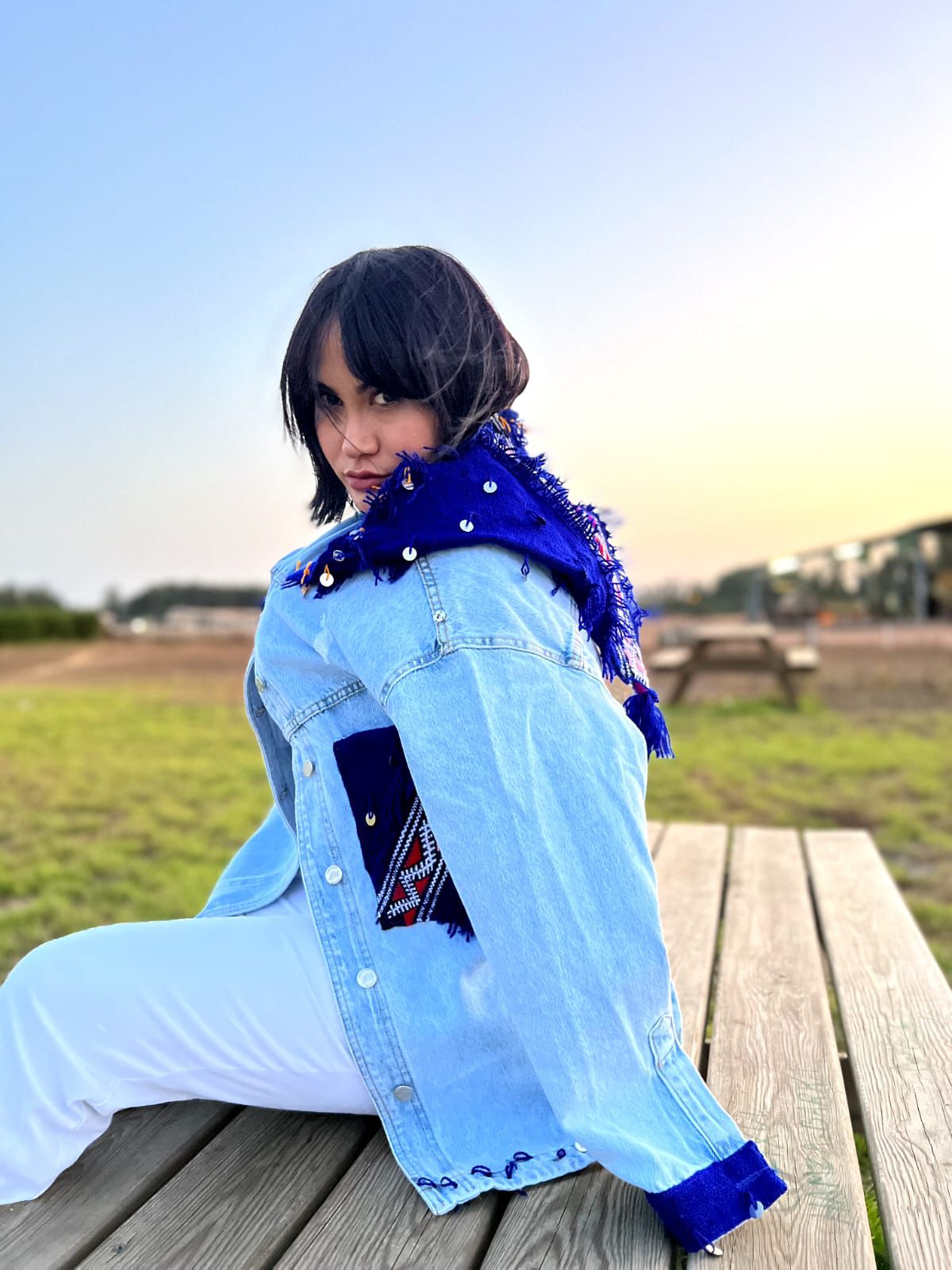 MIRA – Veste courte amazighe (mozoun + capuche)